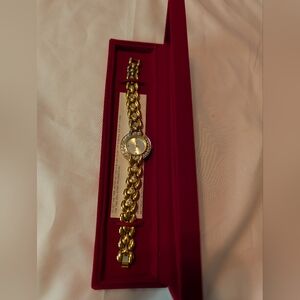 Elegant Elizabeth "White Diamonds" Gold And Rhinestone Women's Bracelet Watch.